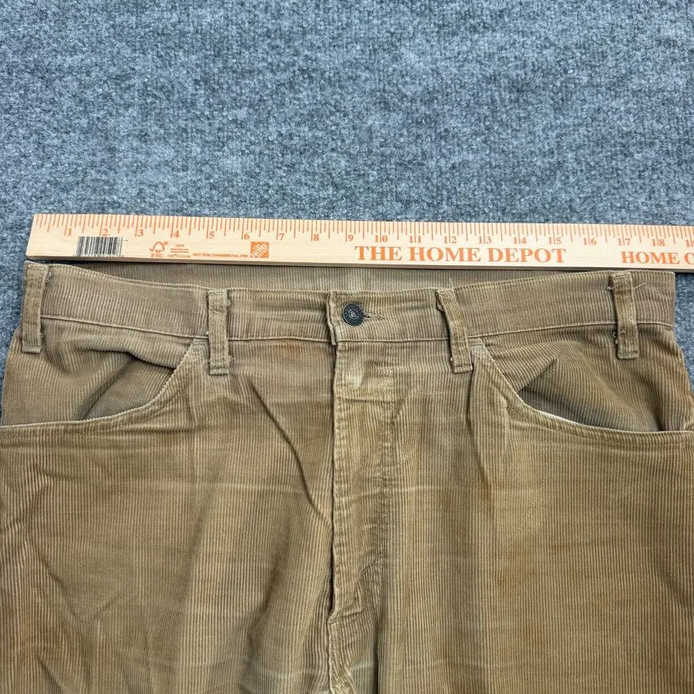 Levis title vintage